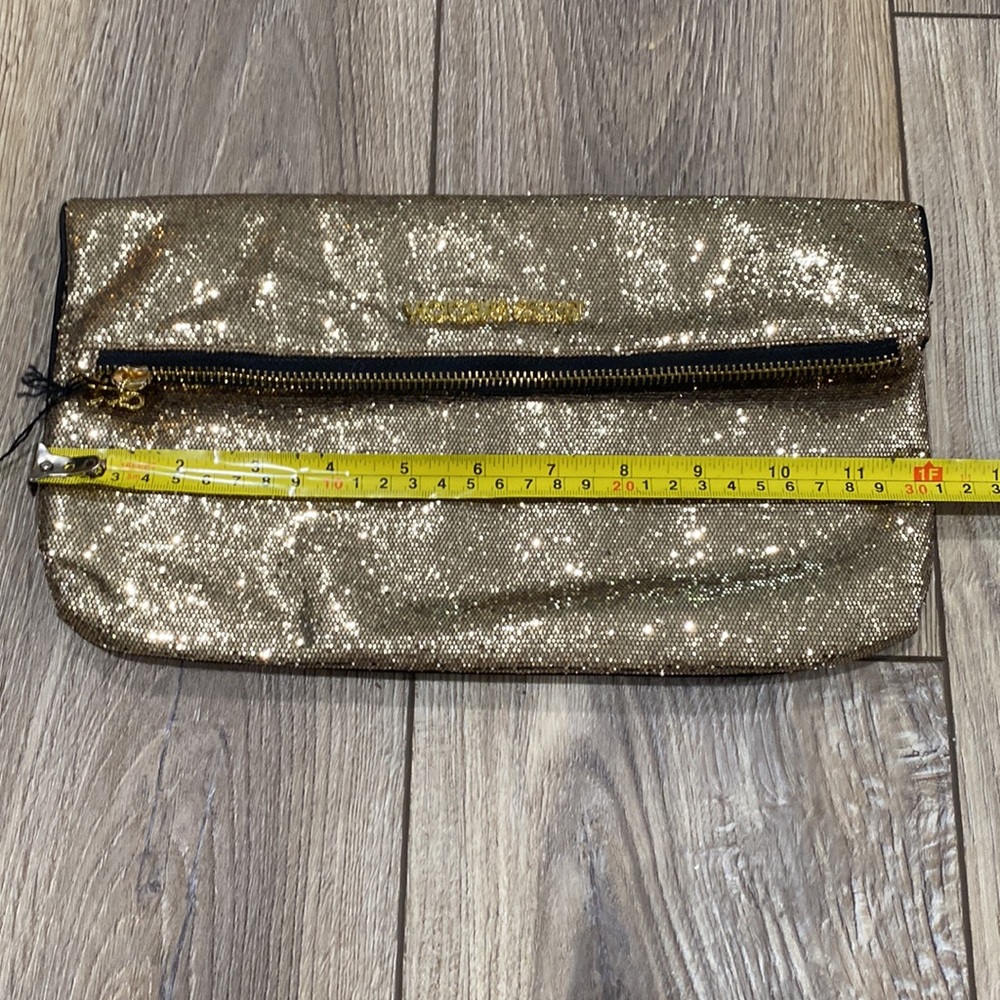 NWT VICTORIA’S SECRET Gold Sequin Fold Over Zipper Clutch Makeup B… - Picture 9 of 14